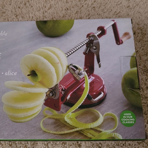Sur La Table 3 In 1 Apple Tool Peel Core Slice Kitchen Gadgets - Picture 7 of 13